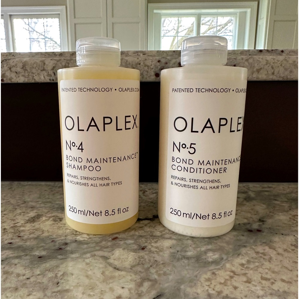 Olaplex No. 4 Bond Maintenance Shampoo & No. 5 Bond Maintenance Conditioner